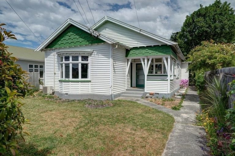 Photo of property in 2/10 Gordon Avenue, St Albans, Christchurch, 8014