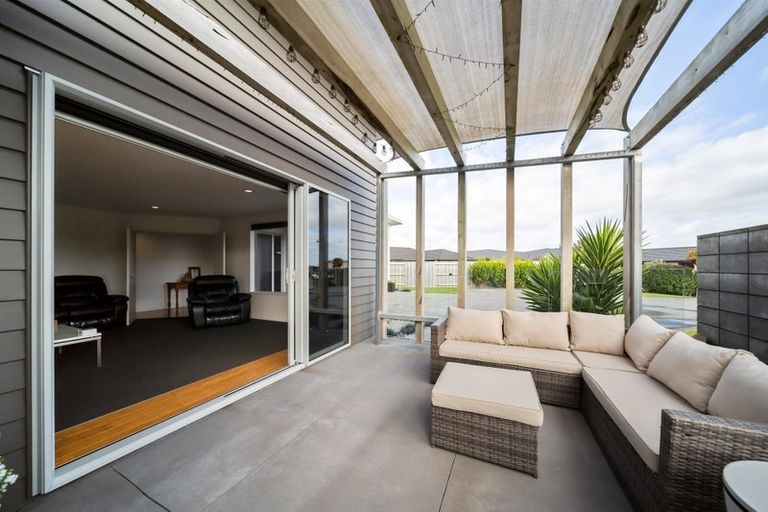 Photo of property in 7 Reremoana Close, Hawera, 4610