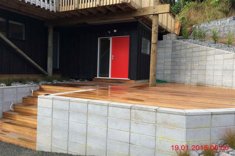 Photo of property in 168a Scenic Drive, Titirangi, Auckland, 0604