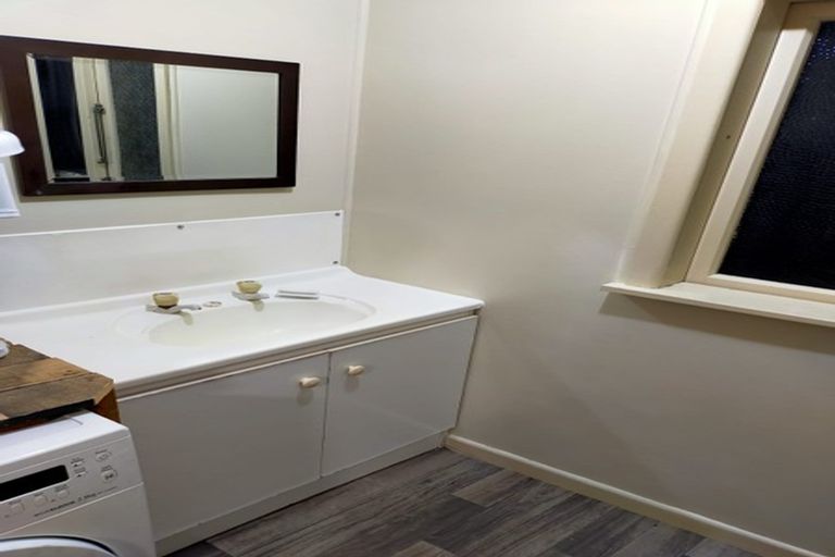 Photo of property in 27 Mccoll Street, Vogeltown, Wellington, 6021
