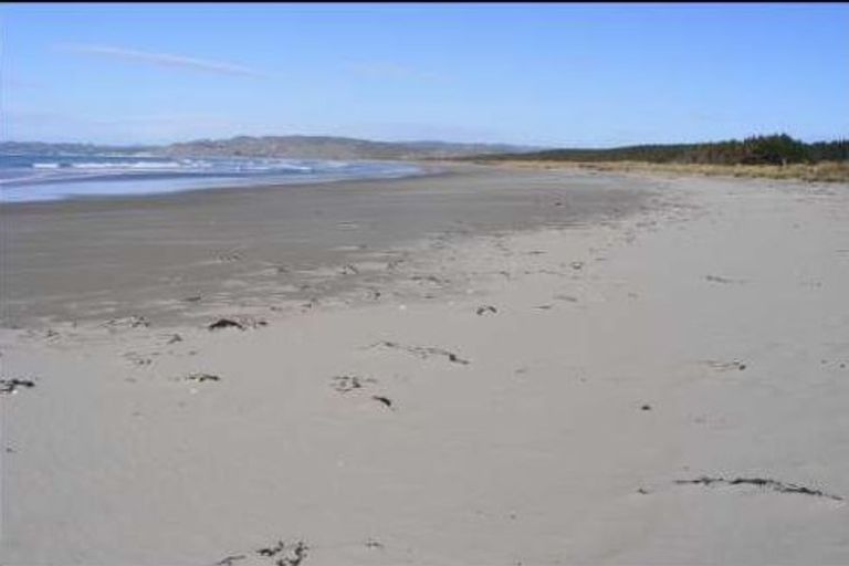 Photo of property in 13 Pukenui Drive, Mahia, 4198