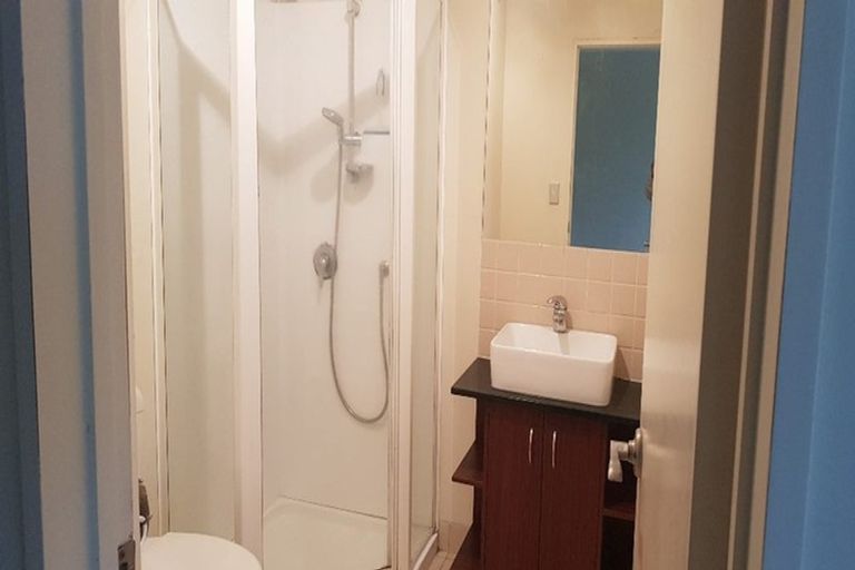 Photo of property in 5c/17 Crown Lynn Place, New Lynn, Auckland, 0600