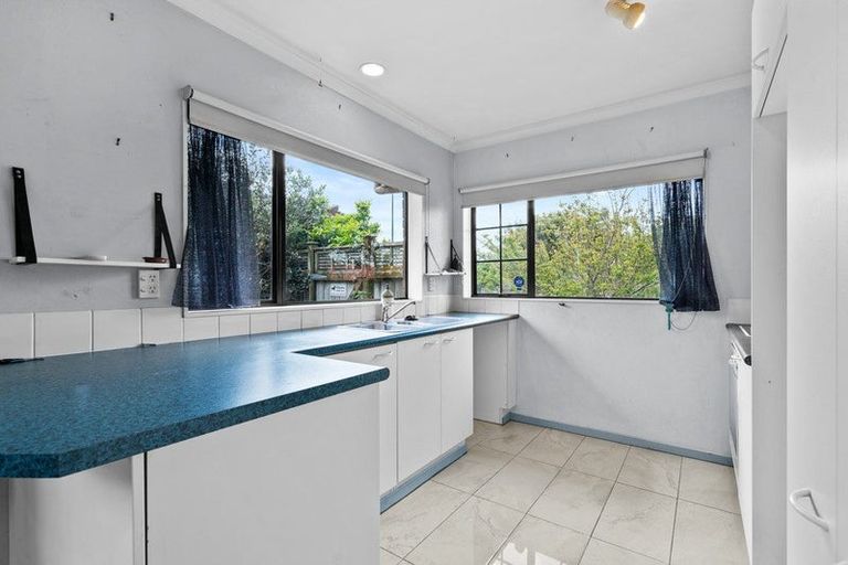 Photo of property in 21 Sandwick Drive, Weymouth, Auckland, 2103