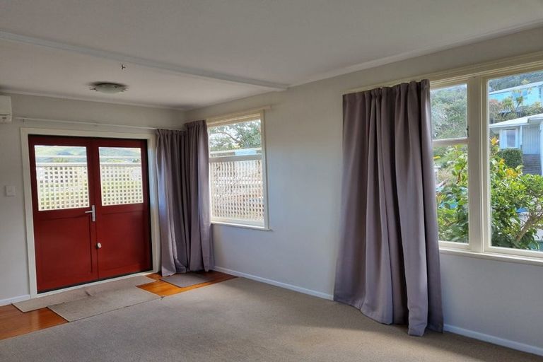 Photo of property in 9 Branscombe Street, Johnsonville, Wellington, 6037