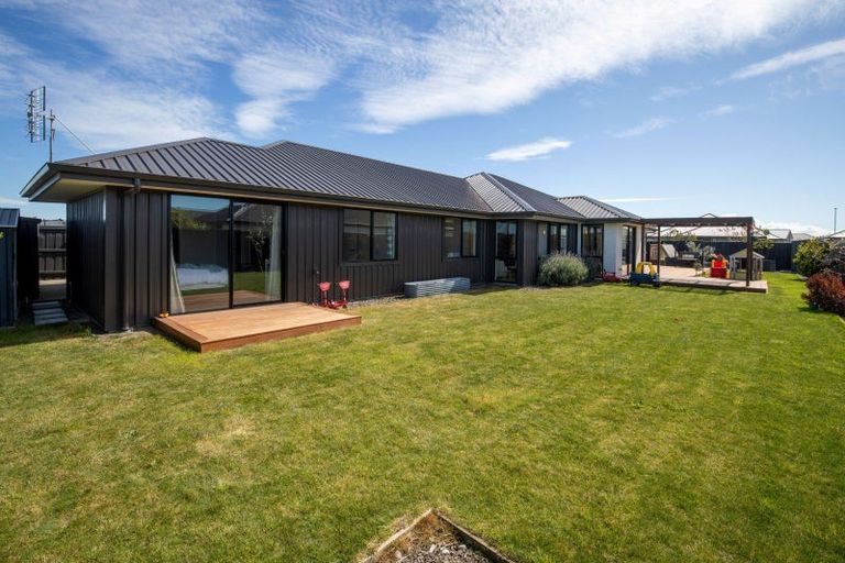 Photo of property in 43 Chris Drive, Rolleston, 7614