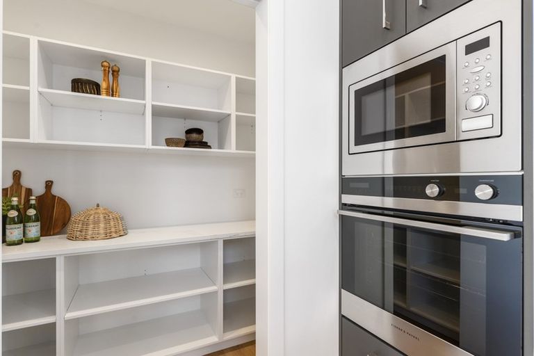 Photo of property in 2/45 Station Road, Takanini, 2112