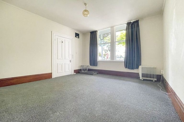 Photo of property in 120 Austin Street, Mount Victoria, Wellington, 6011