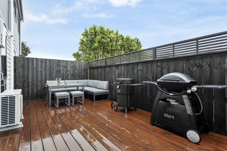 Photo of property in 74b Mckenzie Road, Mangere Bridge, Auckland, 2022