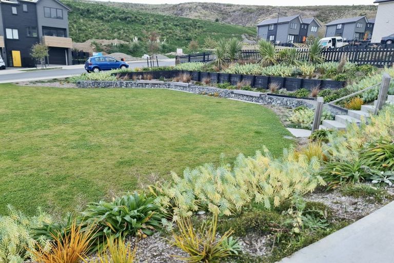 Photo of property in 14 Bee Lane, Whitby, Porirua, 5024