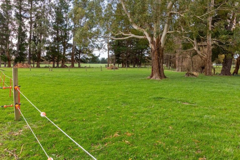 Photo of property in 1 Vogel Street, Woodville, 4920