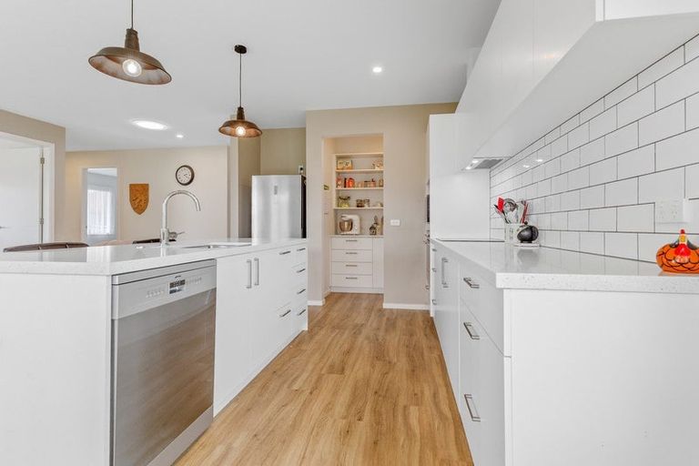 Photo of property in 5 Oak Place, Levin, 5510