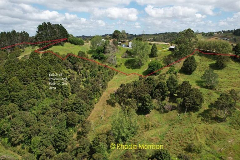 Photo of property in 330 Franklin Road, Paparoa, 0571