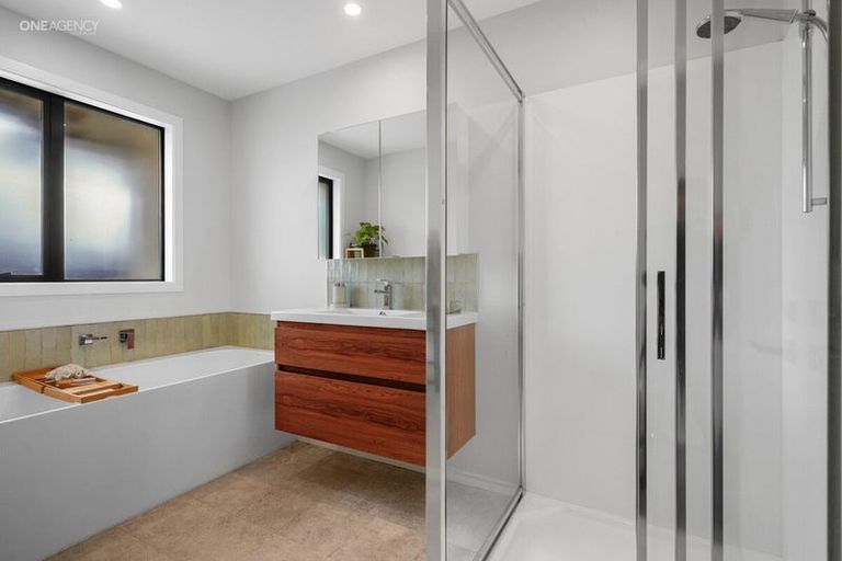 Photo of property in 7 Oakville Close, Rangiora, 7400