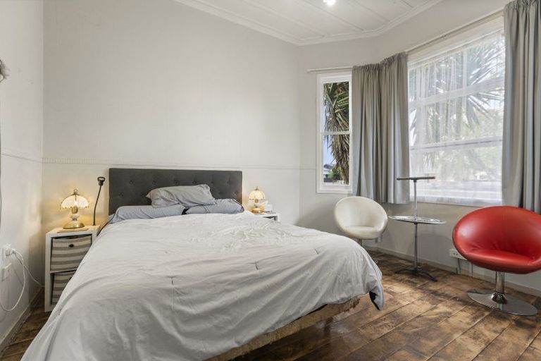 Photo of property in 9 Mellsop Avenue, Waiuku, 2123