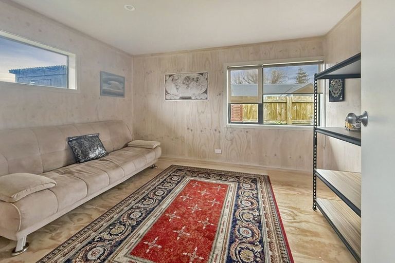 Photo of property in 1/7 Kathleen Place, Rainbow Point, Taupo, 3330