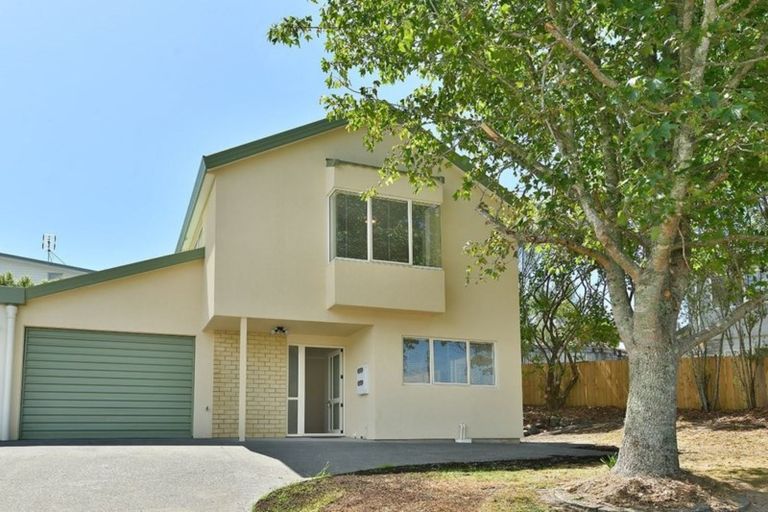 Photo of property in 1/8 Mably Court, Stanmore Bay, Whangaparaoa, 0932