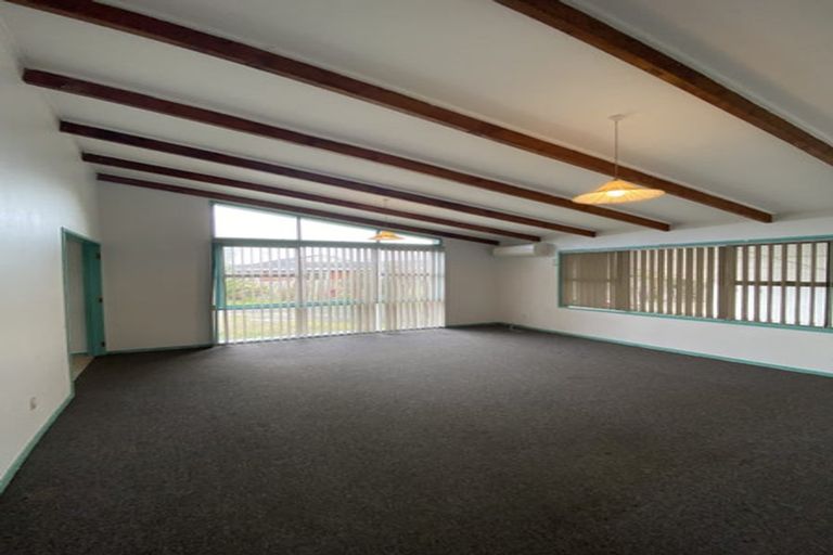 Photo of property in 24 Lynette Place, Mangere, Auckland, 2022