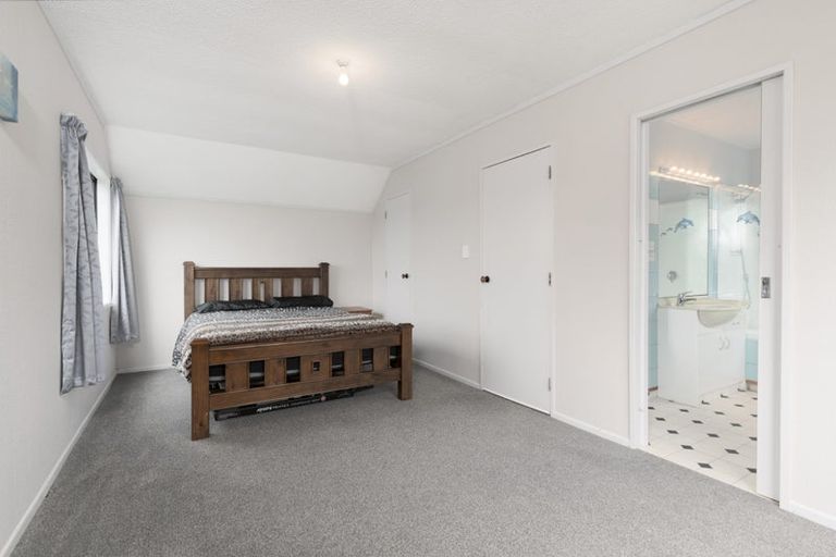 Photo of property in 1 Atwood Grove, Churton Park, Wellington, 6037