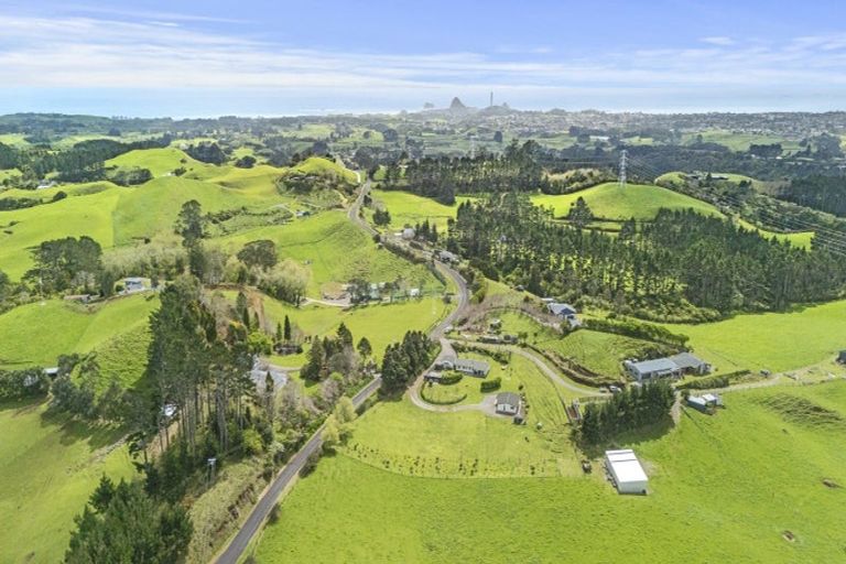 Photo of property in 489a Barrett Road, Omata, New Plymouth, 4374