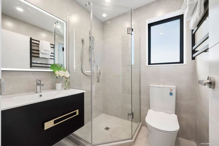 Photo of property in 48 Observation Green, Hobsonville, Auckland, 0616