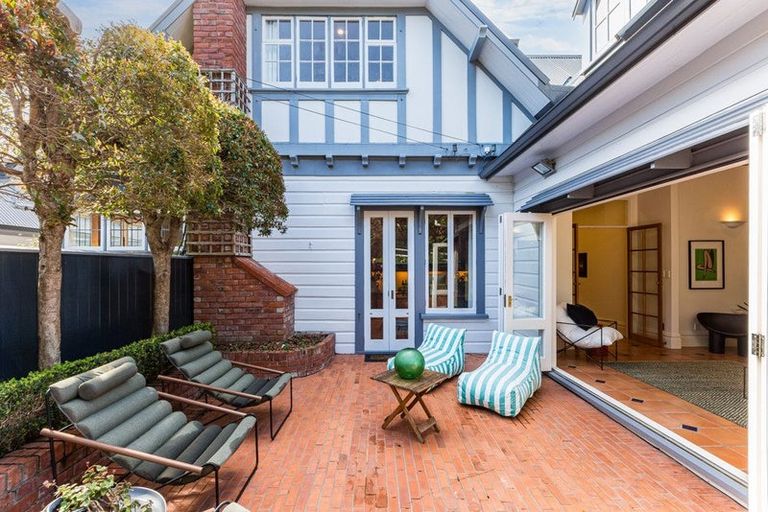 Photo of property in 13 Talavera Terrace, Kelburn, Wellington, 6012