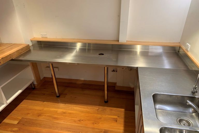 Photo of property in 2/26 Egmont Street, Te Aro, Wellington, 6011