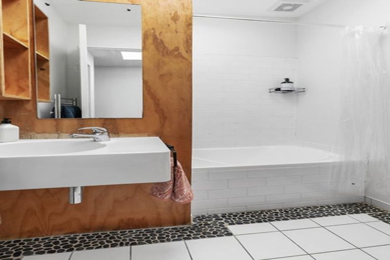 Photo of property in 13/185 Tasman Street, Mount Cook, Wellington, 6021