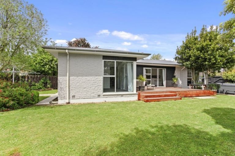 Photo of property in 12 Salmond Street, Hoon Hay, Christchurch, 8025