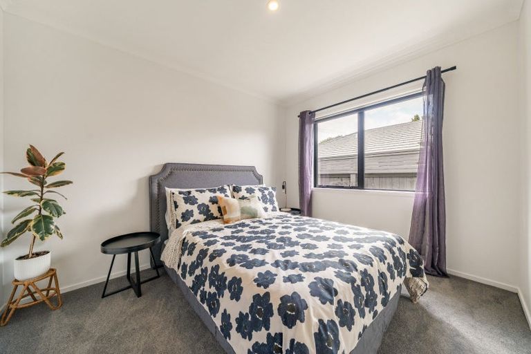 Photo of property in 84 Riverstone Drive, Riverstone Terraces, Upper Hutt, 5018