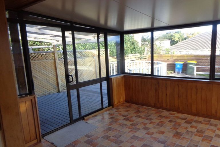 Photo of property in 18 Pomaria Road, Henderson, Auckland, 0610