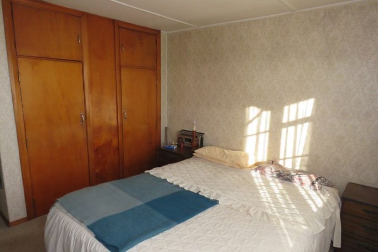 Photo of property in 253 Palmerston Street, Westport, 7825