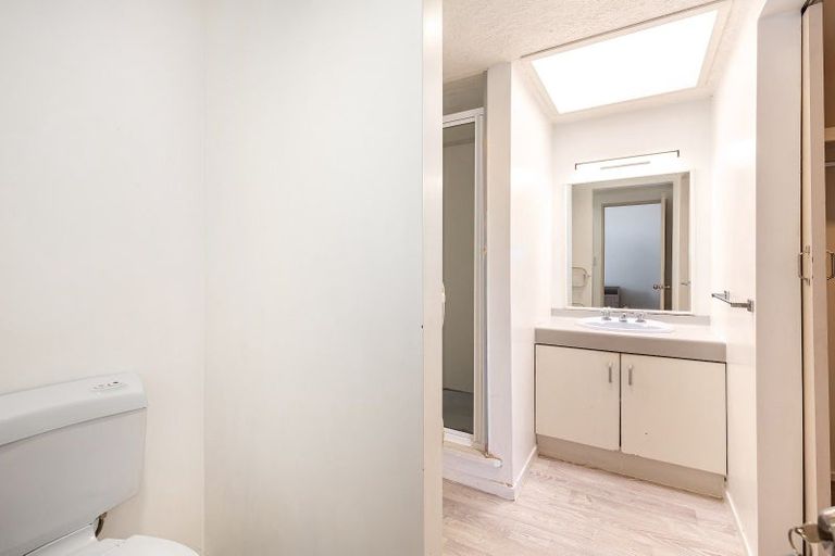 Photo of property in 16 James Cook Drive, Whitby, Porirua, 5024