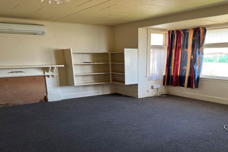 Photo of property in 17 Snelson Street, Palmerston North, 4410