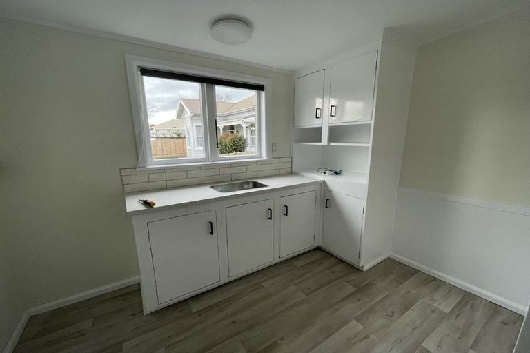 Photo of property in 23 Perrin Place, Kelvin Grove, Palmerston North, 4414