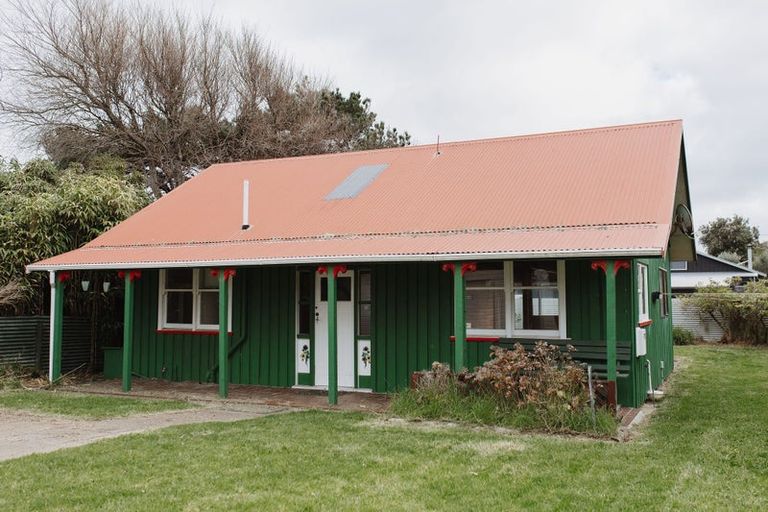 Photo of property in 147 Park Avenue, Waitarere Beach, Levin, 5510