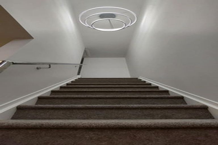 Photo of property in 9/24 Mili Way, Ranui, Auckland, 0612