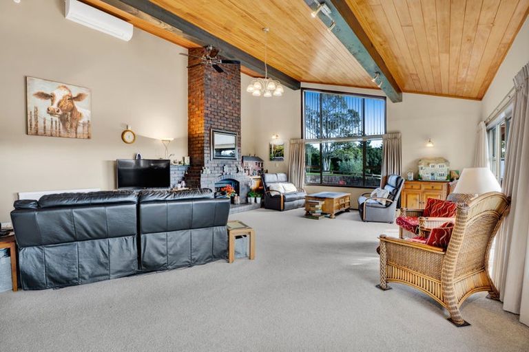 Photo of property in 97 Manutahi Road, Tarurutangi, New Plymouth, 4372