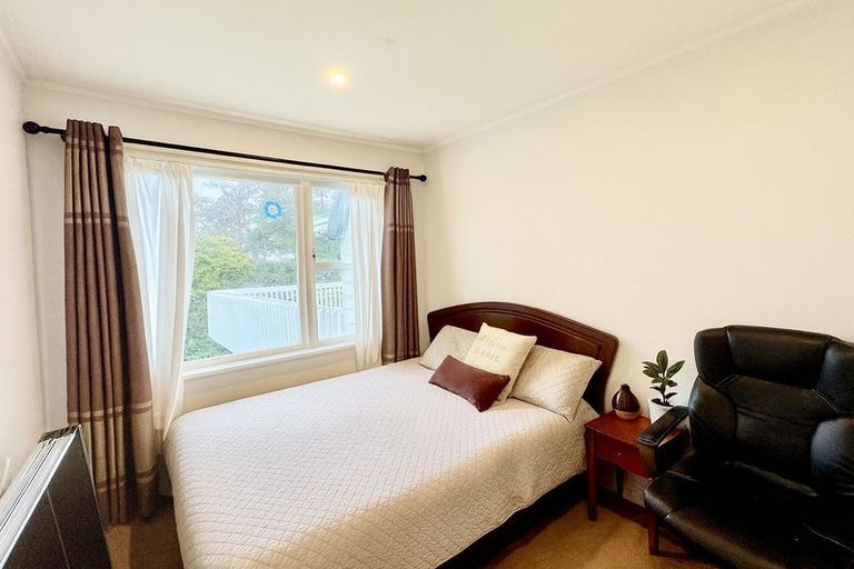 Photo of property in 61 Waimumu Road, Massey, Auckland, 0614