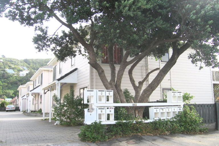Photo of property in 104f3 Freyberg Street, Lyall Bay, Wellington, 6022
