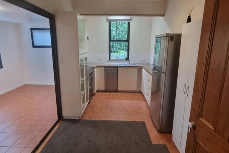 Photo of property in 14 The Close, Greenhithe, Auckland, 0632