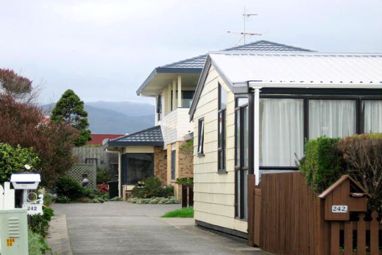 Photo of property in 242b Manly Street, Paraparaumu Beach, Paraparaumu, 5032