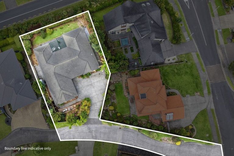 Photo of property in 115 Grovenor Drive, Orewa, 0931