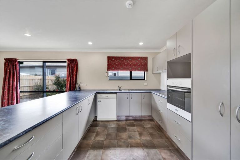 Photo of property in 6b Vogel Street, Hawera, 4610