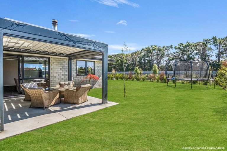 Photo of property in 1 Cox Lane, Amberley, 7410