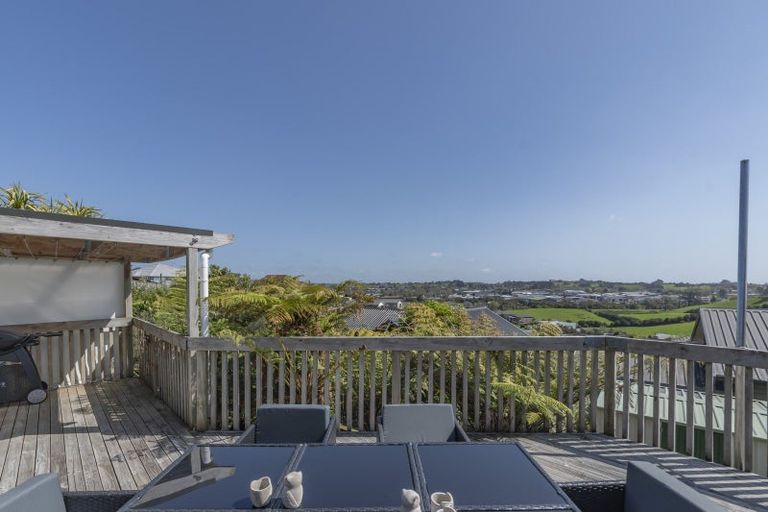 Photo of property in 120 Cape Hill Road, Pukekohe, 2120