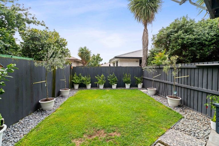 Photo of property in 3/20 Ruakaka Street, Hornby, Christchurch, 8042