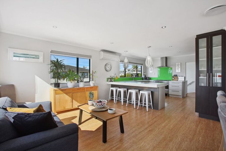 Photo of property in 21 Waller Avenue, Bucklands Beach, Auckland, 2012