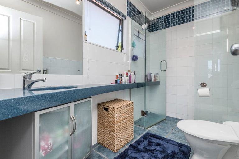 Photo of property in 2 Ridley Green, Churton Park, Wellington, 6037