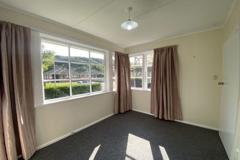 Photo of property in 99 Hewer Crescent, Naenae, Lower Hutt, 5011