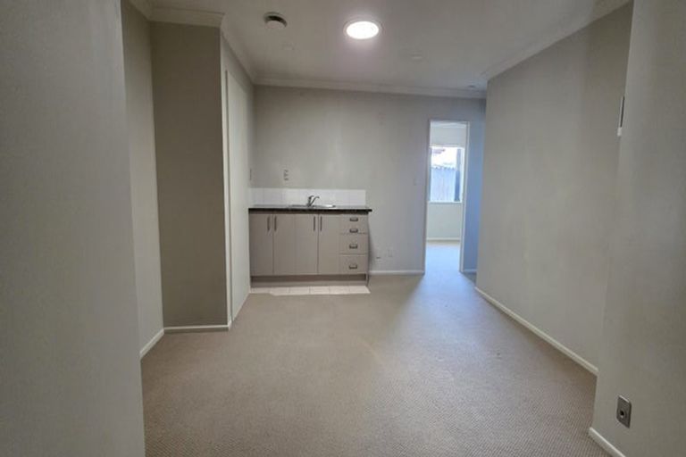 Photo of property in 37 Donegal Park Drive, Flat Bush, Auckland, 2019